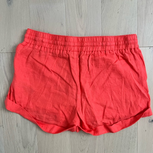 Guess Shorts - Picture 2 of 3